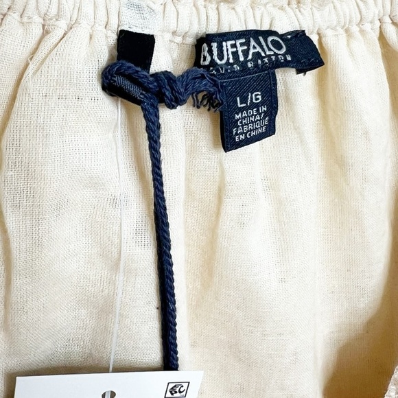 New with Tags Women's Buffalo David Bitton Fig Eyelet Cream Short Sleeve Blouse - Picture 13 of 16